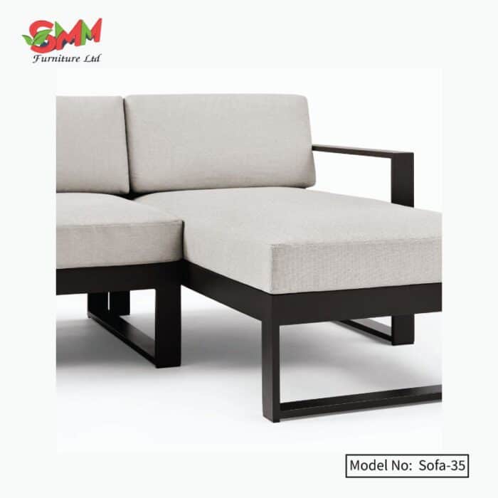 Iron sofa set with a modern look made of mild steel