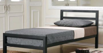 Single metal bedsteads provide elegance to your bedroom