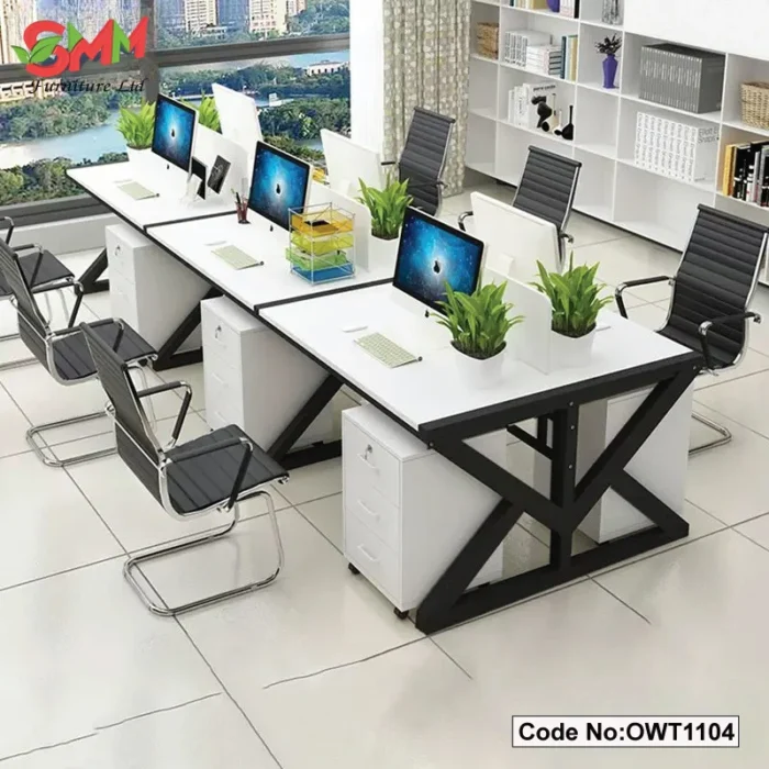 Modern Office Employee Desk With Partition