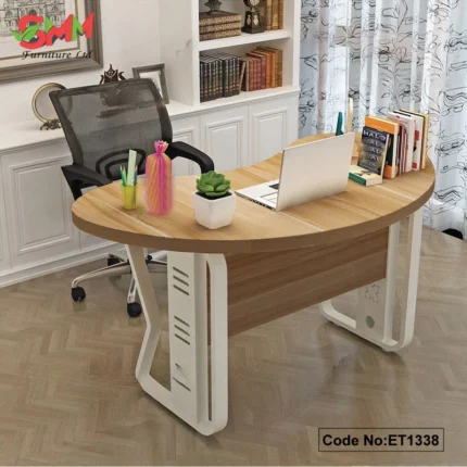High-End-Executive-Table-with-Luxury-Appeal