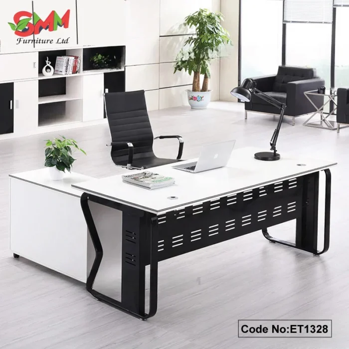 Luxury Board Executive Desk for Office Decor