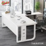Office Executive Desk with Modern Features